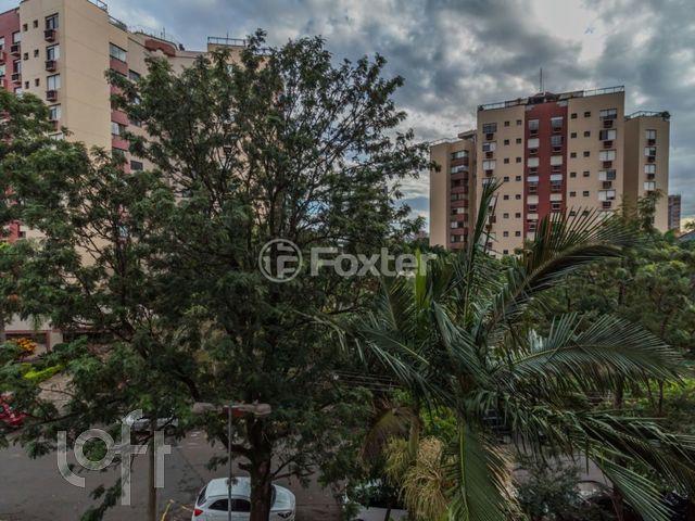 Apartamento com 74m², 3 dormitórios, 1 vaga, Chácara das Pedras em Porto Alegre