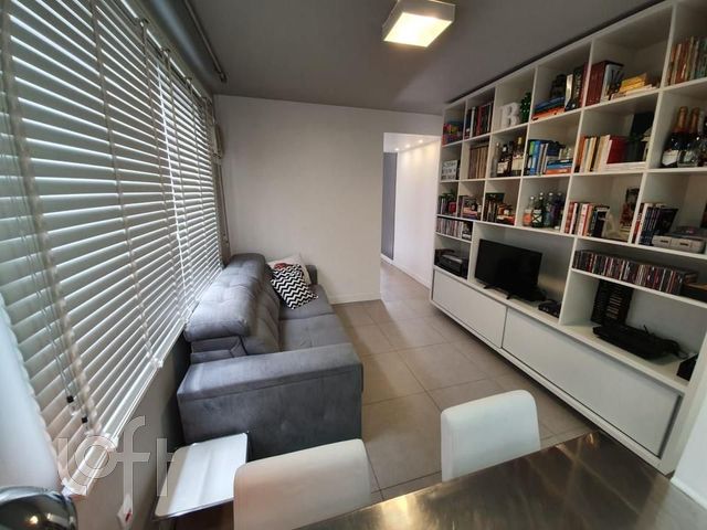 Apartamento com 39m², 1 dormitório, 1 vaga, Bela Vista em Porto Alegre