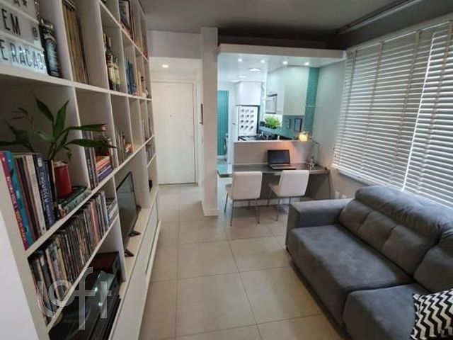 Apartamento com 39m², 1 dormitório, 1 vaga, Bela Vista em Porto Alegre