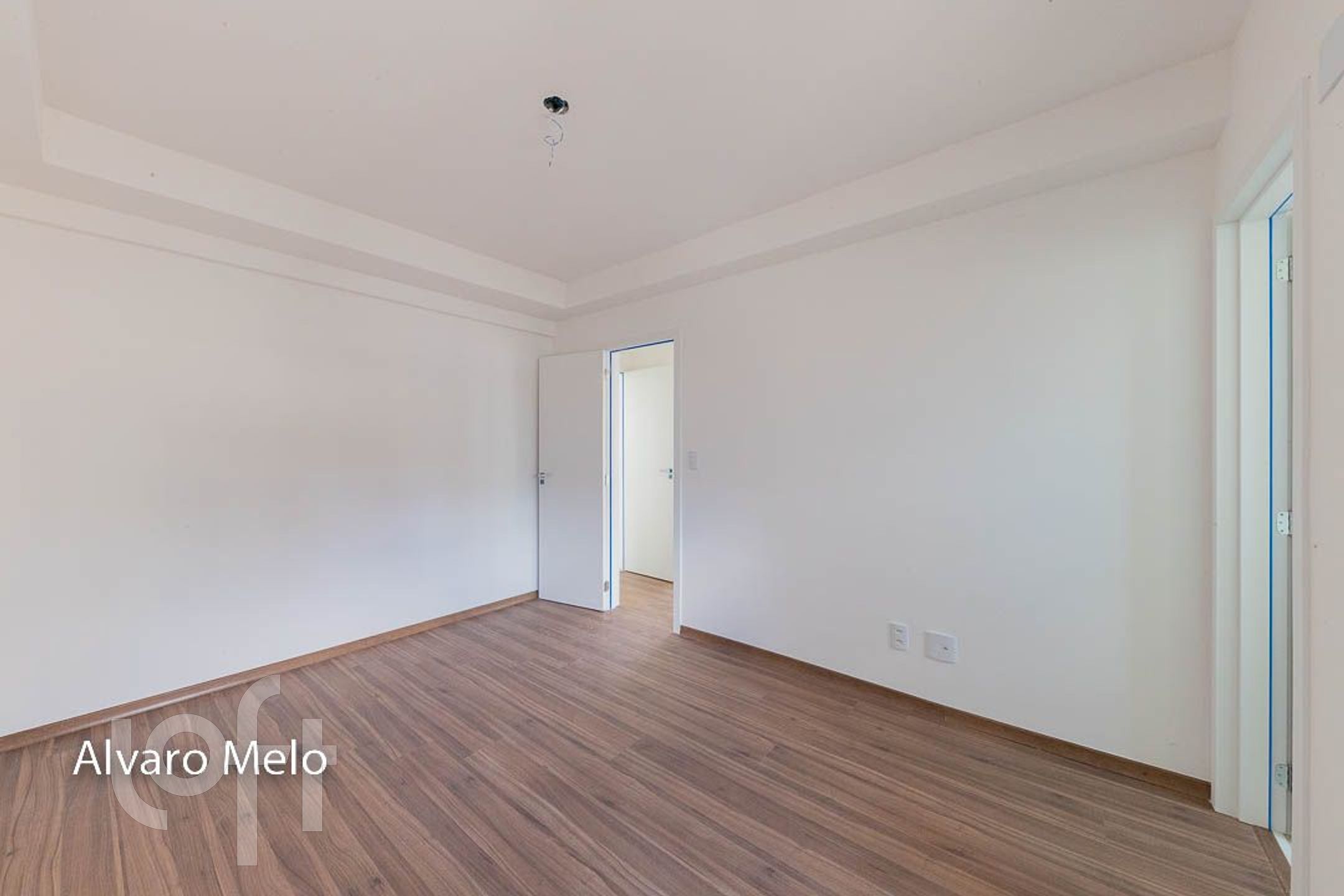 Apartamento à venda com 3 quartos, 85m² - Foto 13