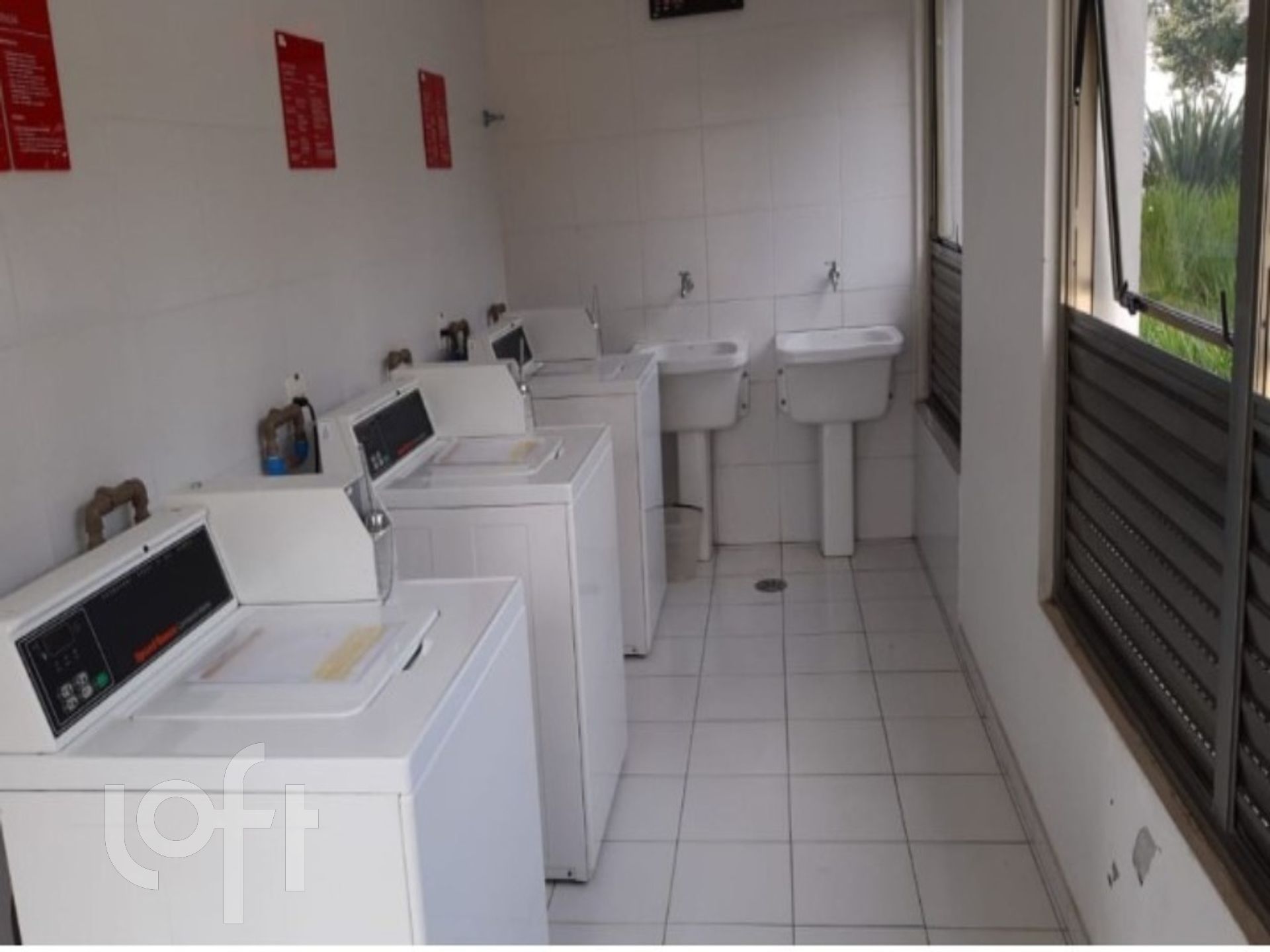 Apartamento à venda com 2 quartos, 70m² - Foto 33