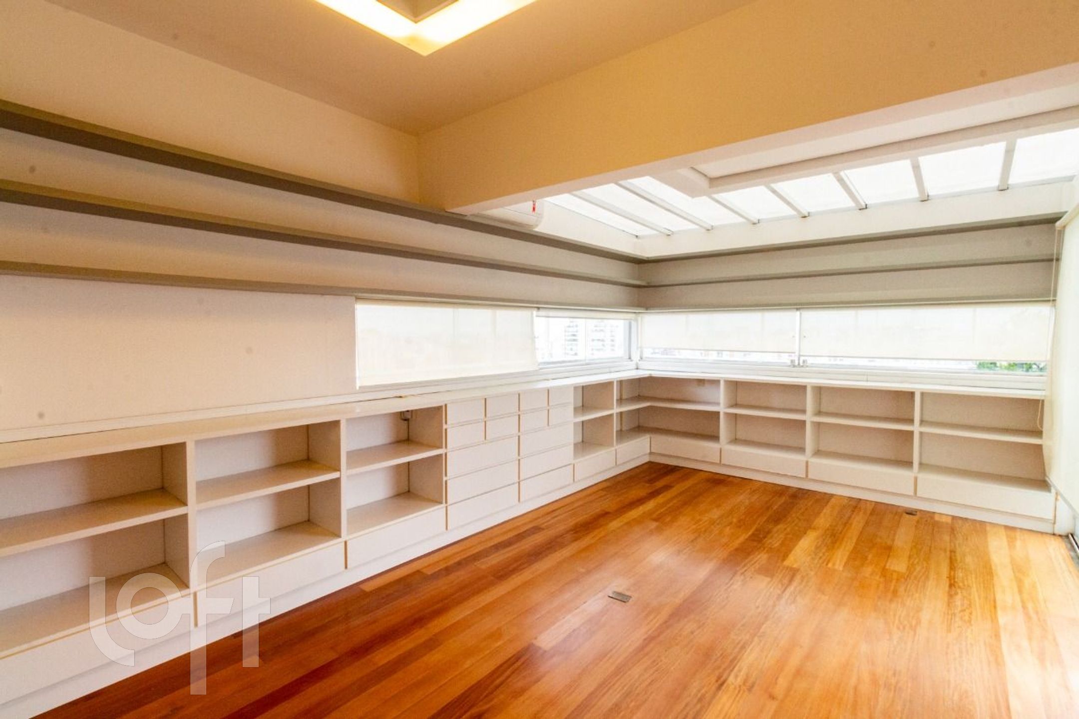 Apartamento à venda com 4 quartos, 290m² - Foto 15