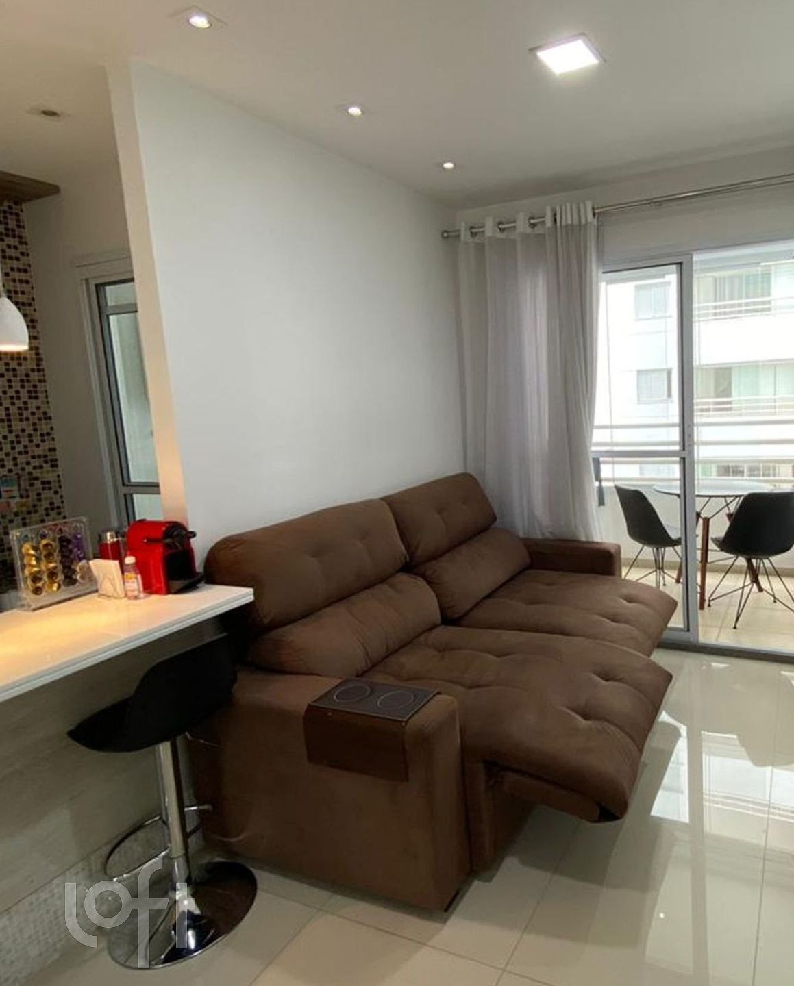 Apartamento à venda com 1 quarto, 37m² - Foto 4