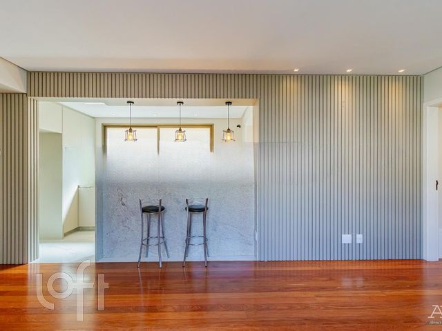 Apartamento com 109m², 3 dormitórios, 1 suíte, 1 vaga, Petrópolis em Porto Alegre