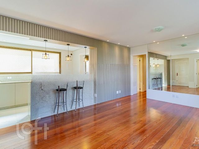 Apartamento com 109m², 3 dormitórios, 1 suíte, 1 vaga, Petrópolis em Porto Alegre