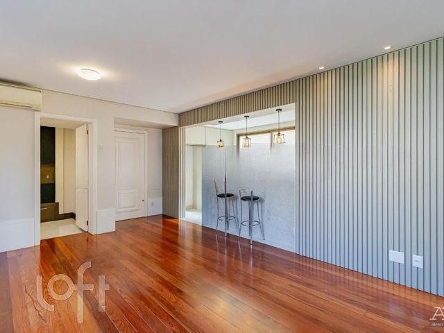 Apartamento com 109m², 3 dormitórios, 1 suíte, 1 vaga, Petrópolis em Porto Alegre