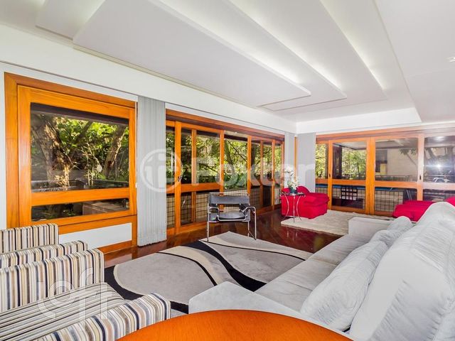 Apartamento com 299m², 4 dormitórios, 4 suítes, 3 vagas, Bela Vista em Porto Alegre