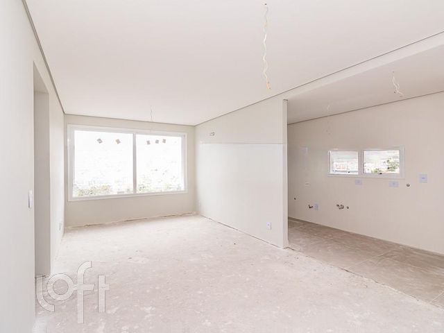 Apartamento com 84m², 3 dormitórios, 1 suíte, 4 vagas, Jardim Europa em Porto Alegre