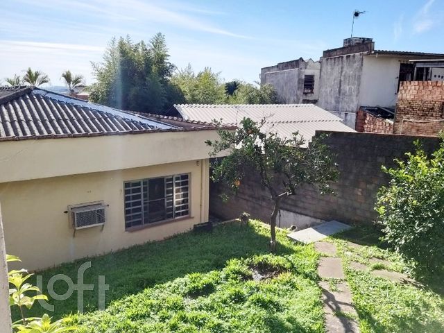 Casa com 190m², 4 dormitórios, 1 suíte, 3 vagas, Cristo Redentor em Porto Alegre