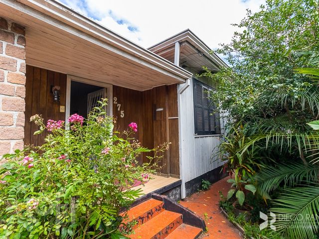 Casa com 280m², 3 dormitórios, 1 suíte, Cristo Redentor em Porto Alegre