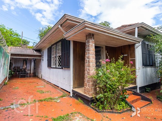 Casa com 280m², 3 dormitórios, 1 suíte, Cristo Redentor em Porto Alegre