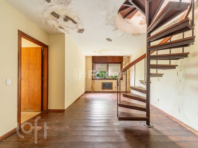 Apartamento com 194m², 3 dormitórios, 1 suíte, 1 vaga, Independência em Porto Alegre