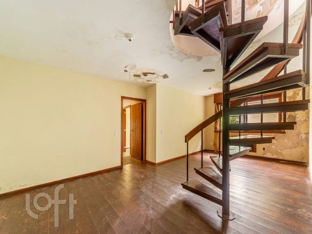 Apartamento com 194m², 3 dormitórios, 1 suíte, 2 vagas, Independência em Porto Alegre
