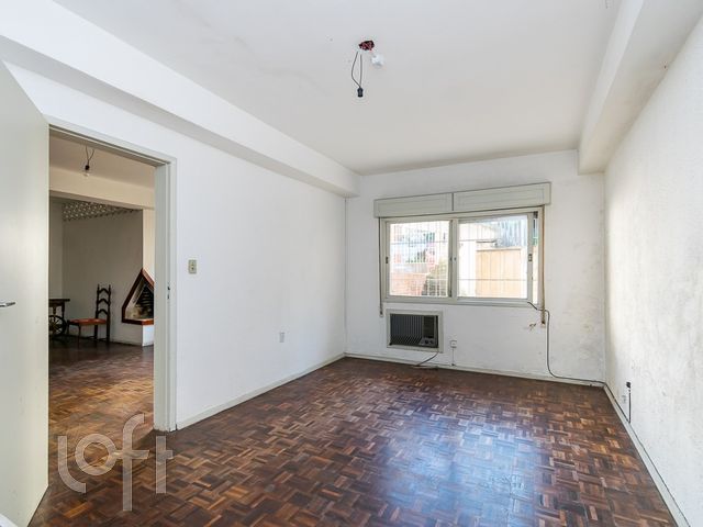 Casa com 171m², 3 dormitórios, 1 vaga, Petrópolis em Porto Alegre