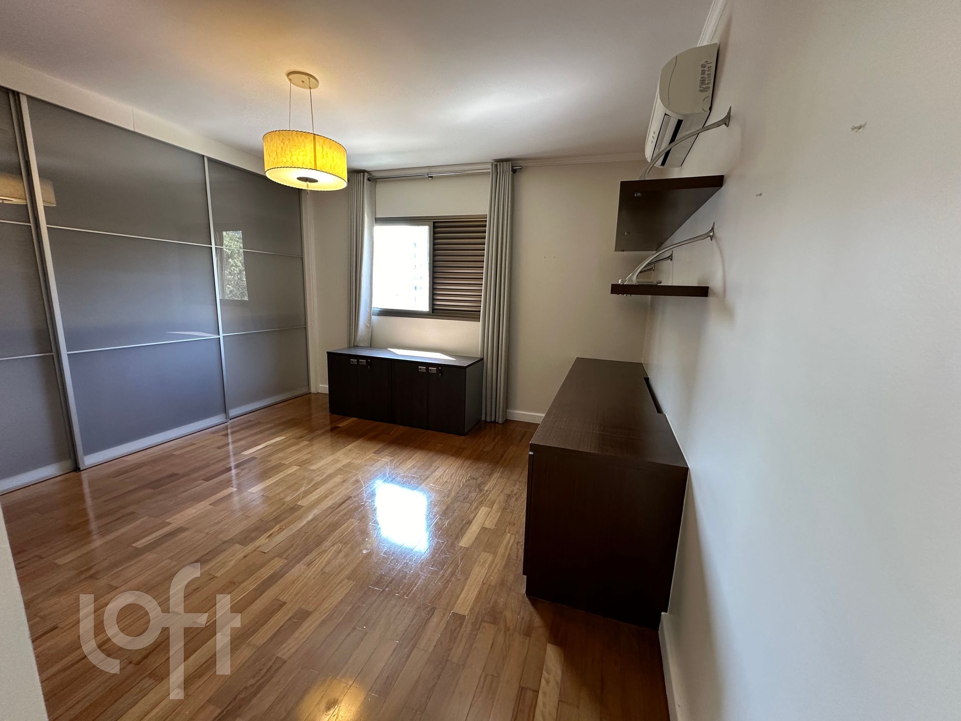 Apartamento à venda com 4 quartos, 200m² - Foto 12