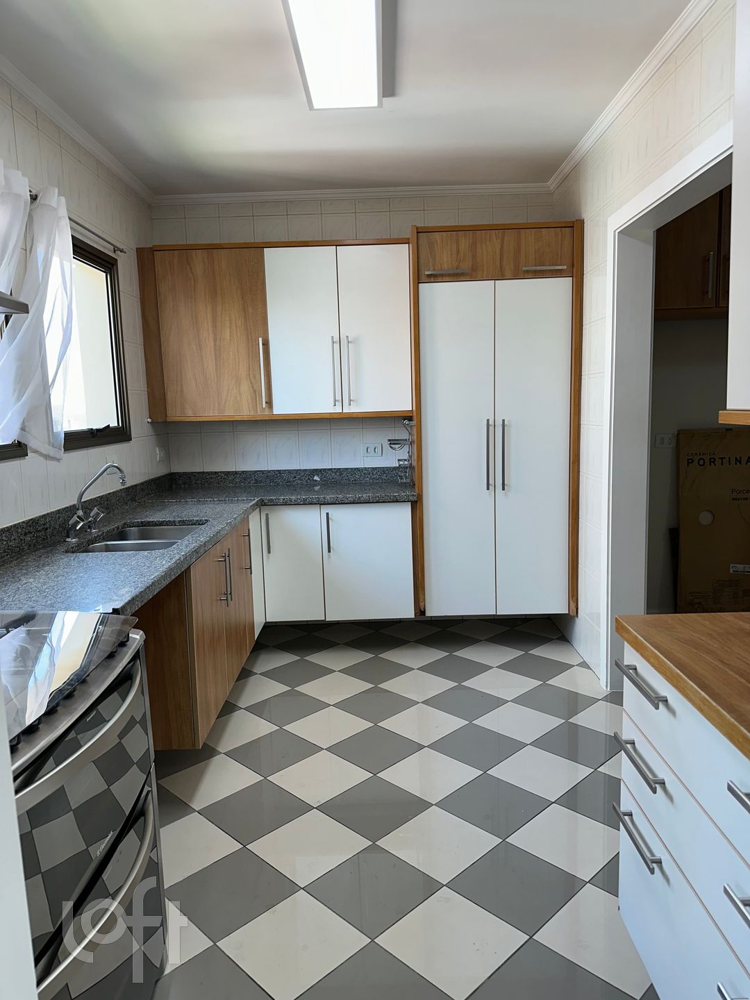 Apartamento à venda com 4 quartos, 200m² - Foto 7