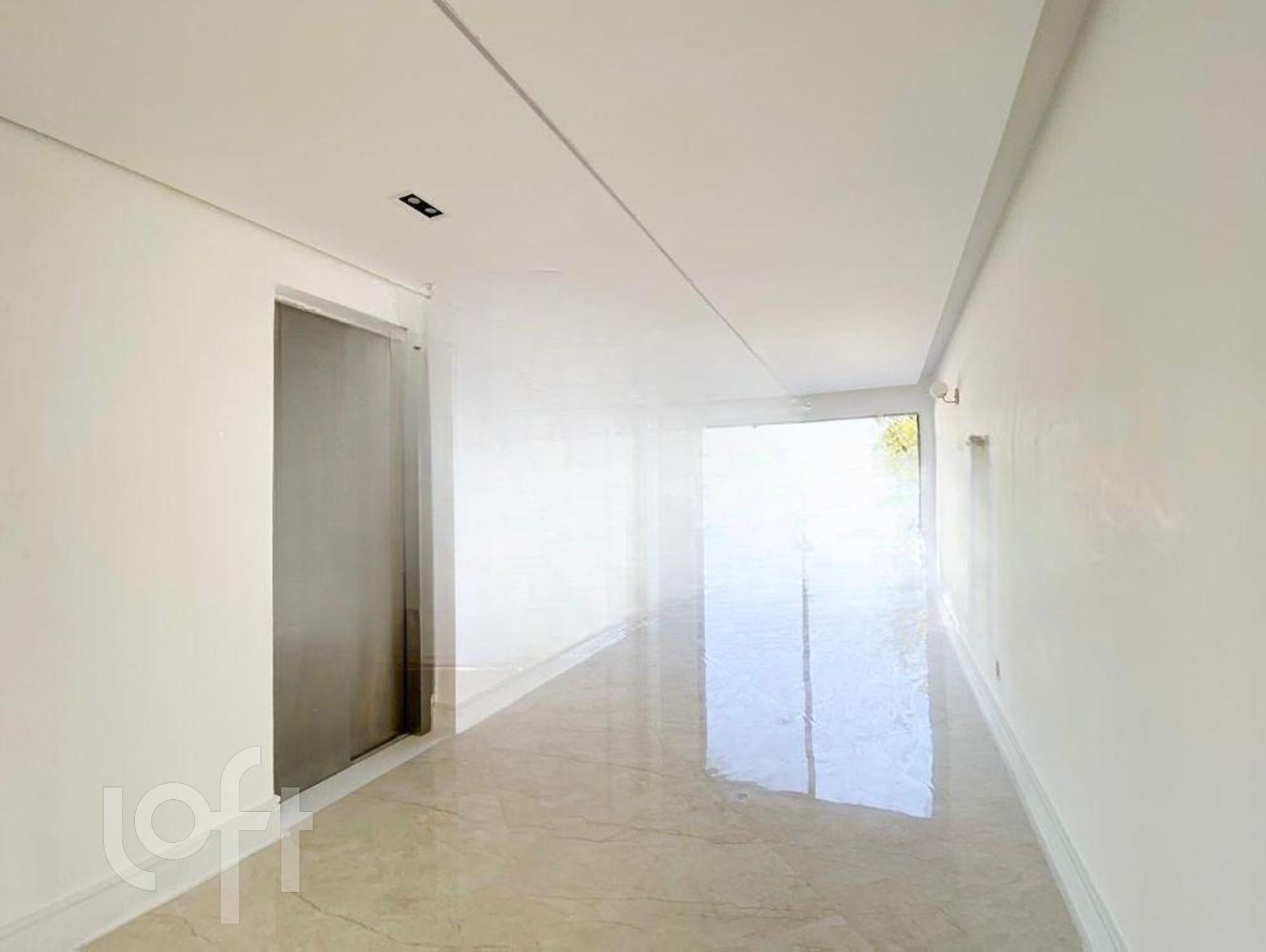 Casa à venda com 5 quartos, 1000m² - Foto 17