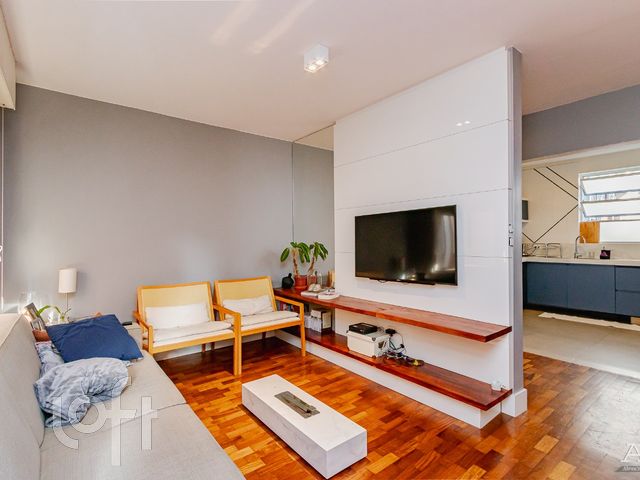 Apartamento com 106m², 3 dormitórios, 1 suíte, 2 vagas, Petrópolis em Porto Alegre