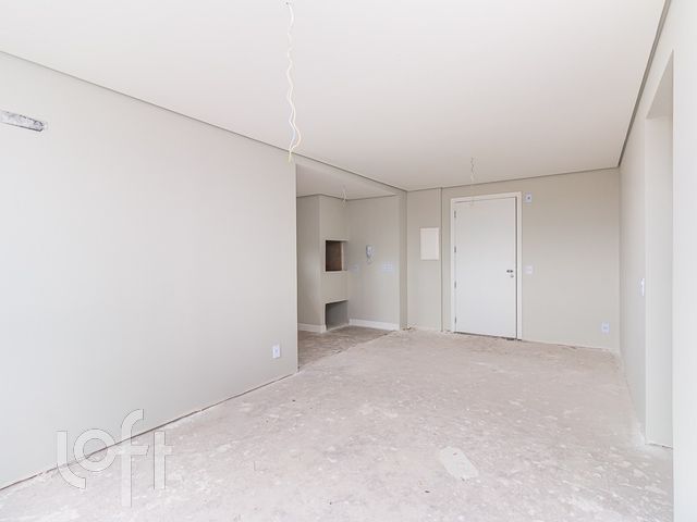 Apartamento com 84m², 3 dormitórios, 1 suíte, 2 vagas, Jardim Europa em Porto Alegre