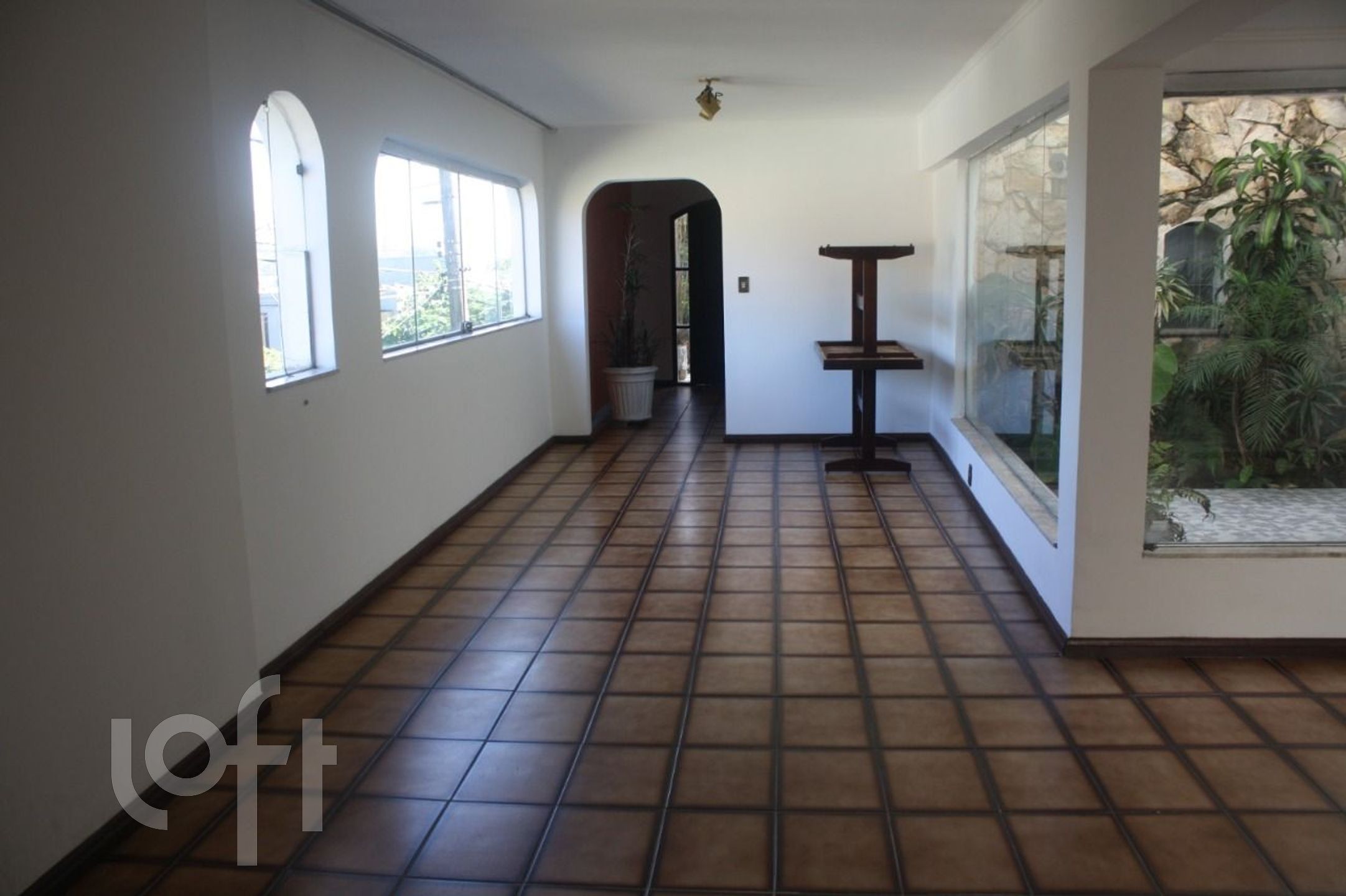 Casa à venda com 4 quartos, 328m² - Foto 14