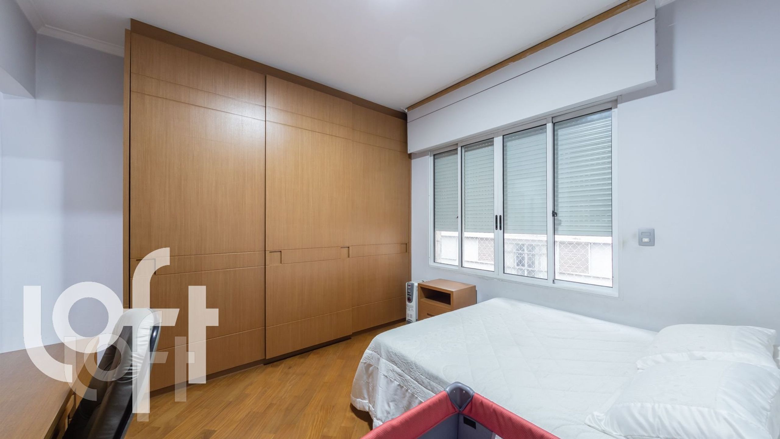 Apartamento à venda com 3 quartos, 259m² - Foto 2