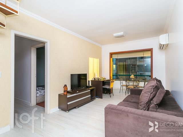 Apartamento com 155m², 3 dormitórios, 1 suíte, 2 vagas, Menino Deus em Porto Alegre