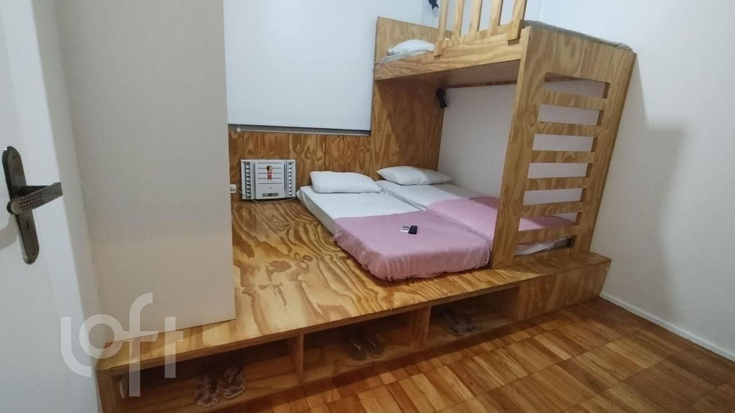 Apartamento à venda com 3 quartos, 130m² - Foto 19