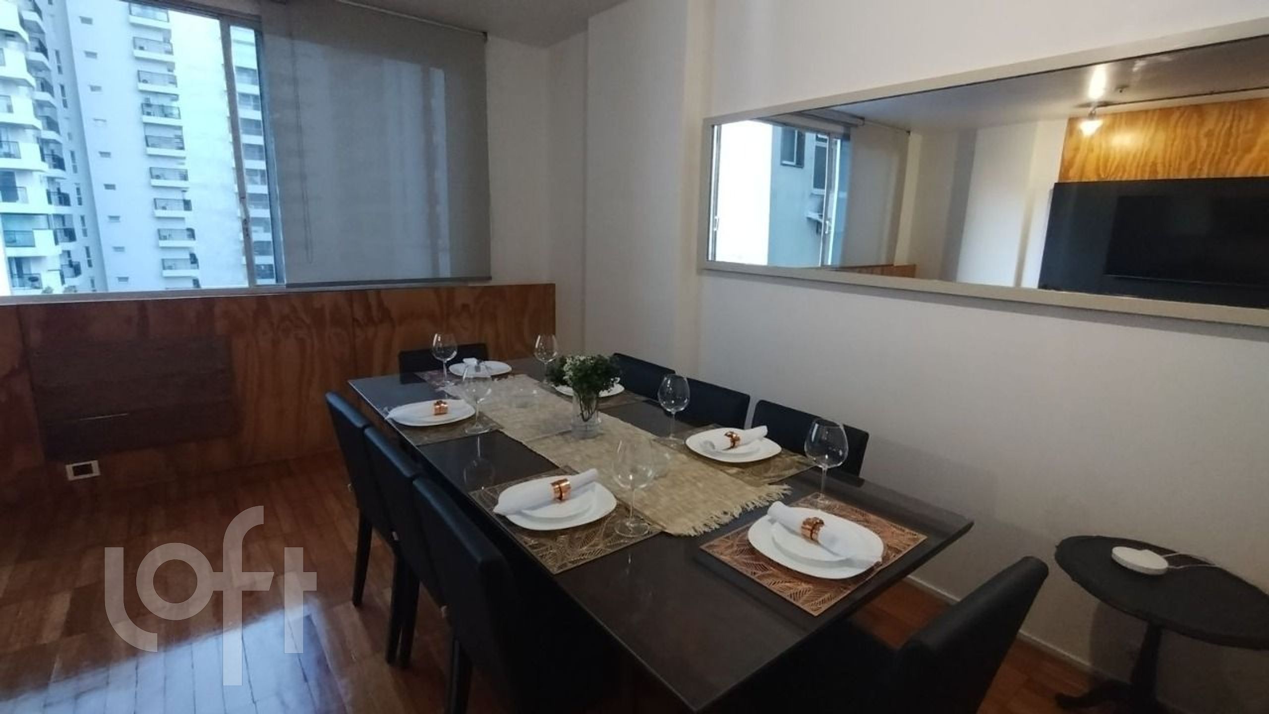 Apartamento à venda com 3 quartos, 130m² - Foto 2