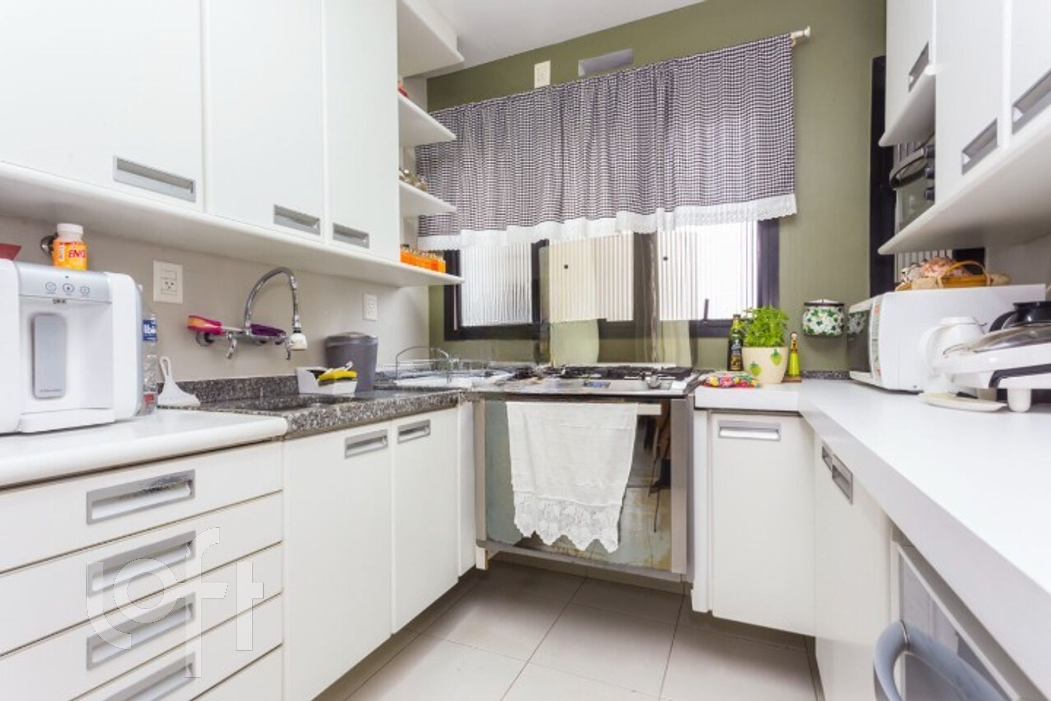 Apartamento à venda com 4 quartos, 181m² - Foto 17