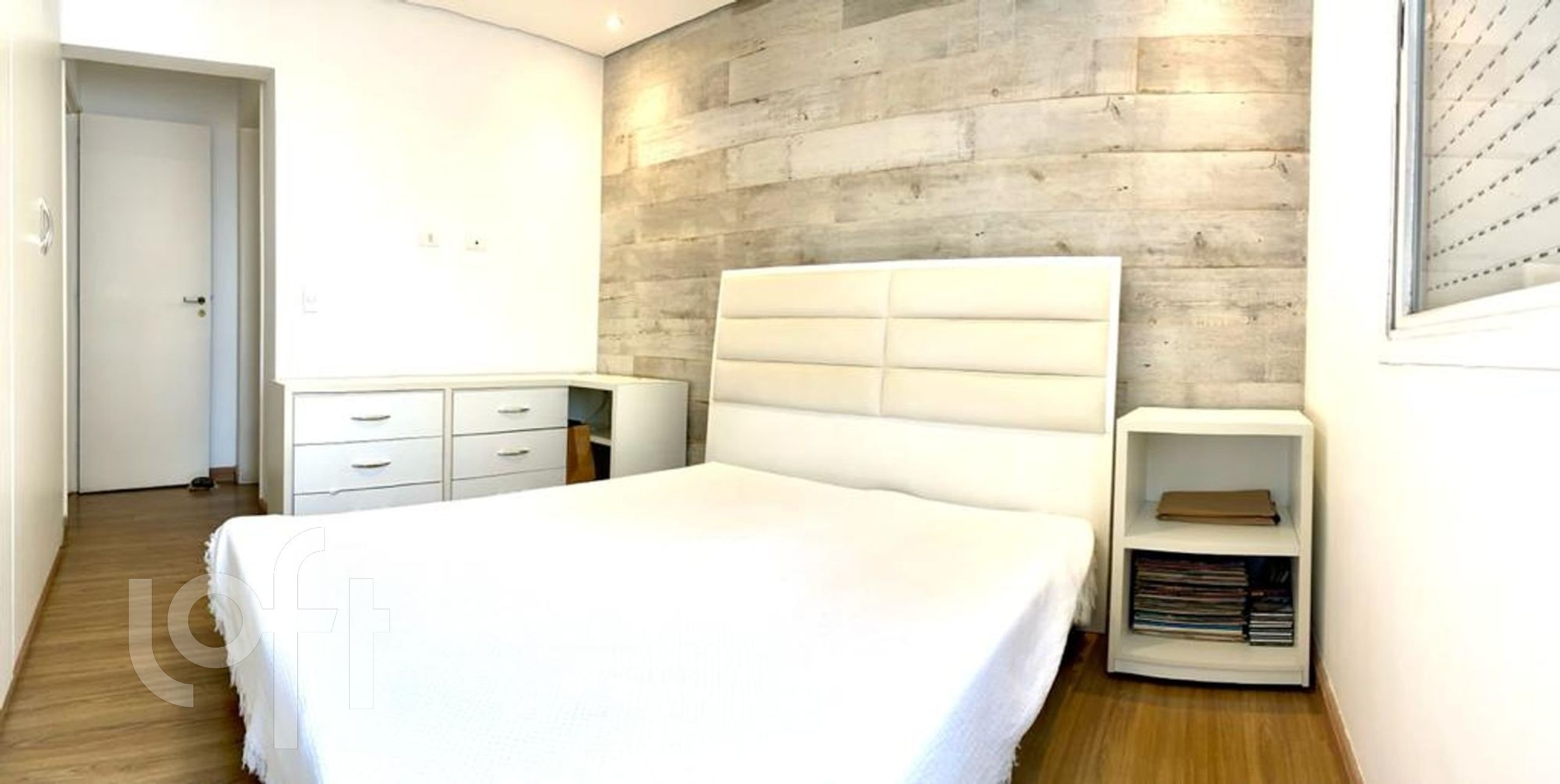 Apartamento à venda com 3 quartos, 200m² - Foto 3