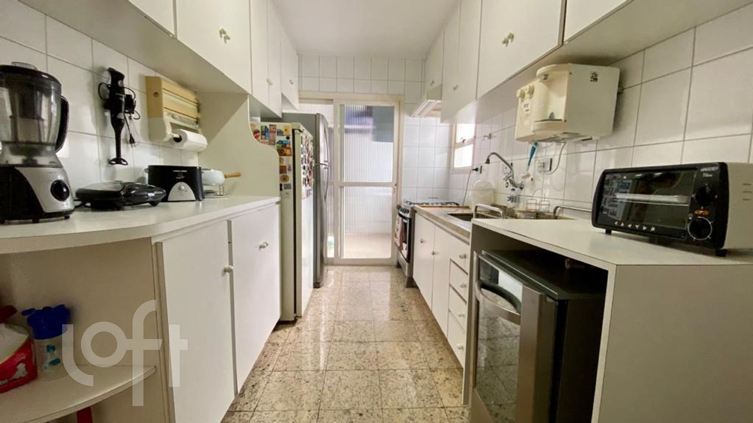 Apartamento à venda com 3 quartos, 200m² - Foto 12