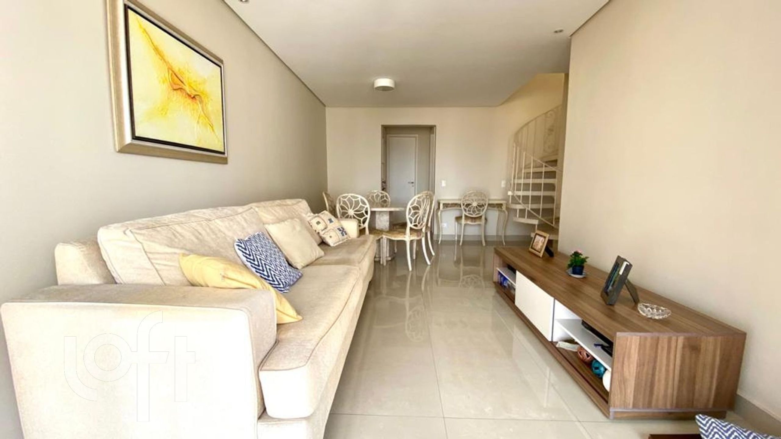 Apartamento à venda com 3 quartos, 200m² - Foto 1