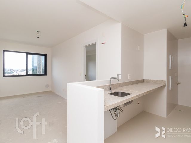 Apartamento com 43m², 1 dormitório, 1 vaga, Petrópolis em Porto Alegre