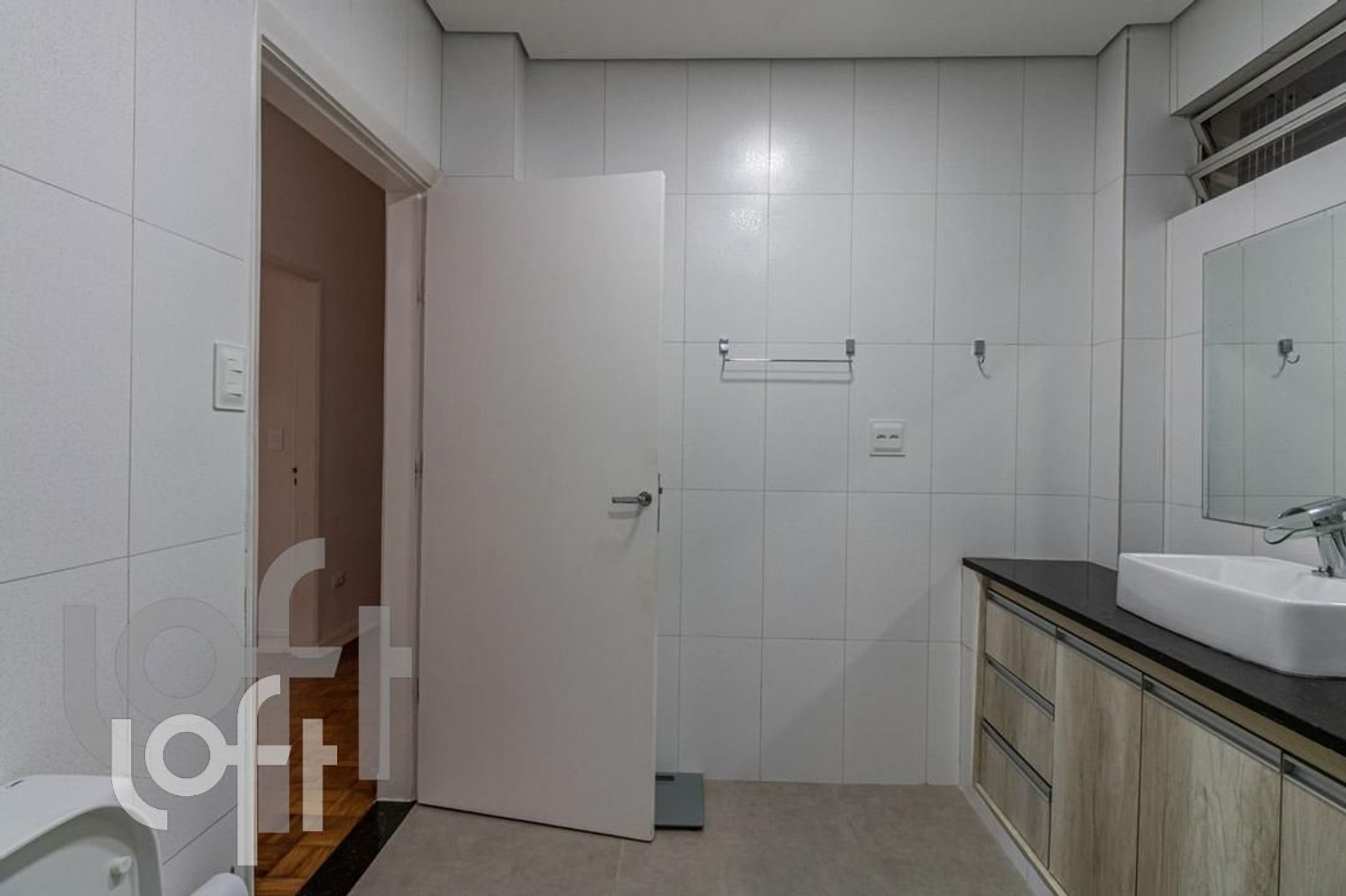 Apartamento à venda com 3 quartos, 159m² - Foto 32