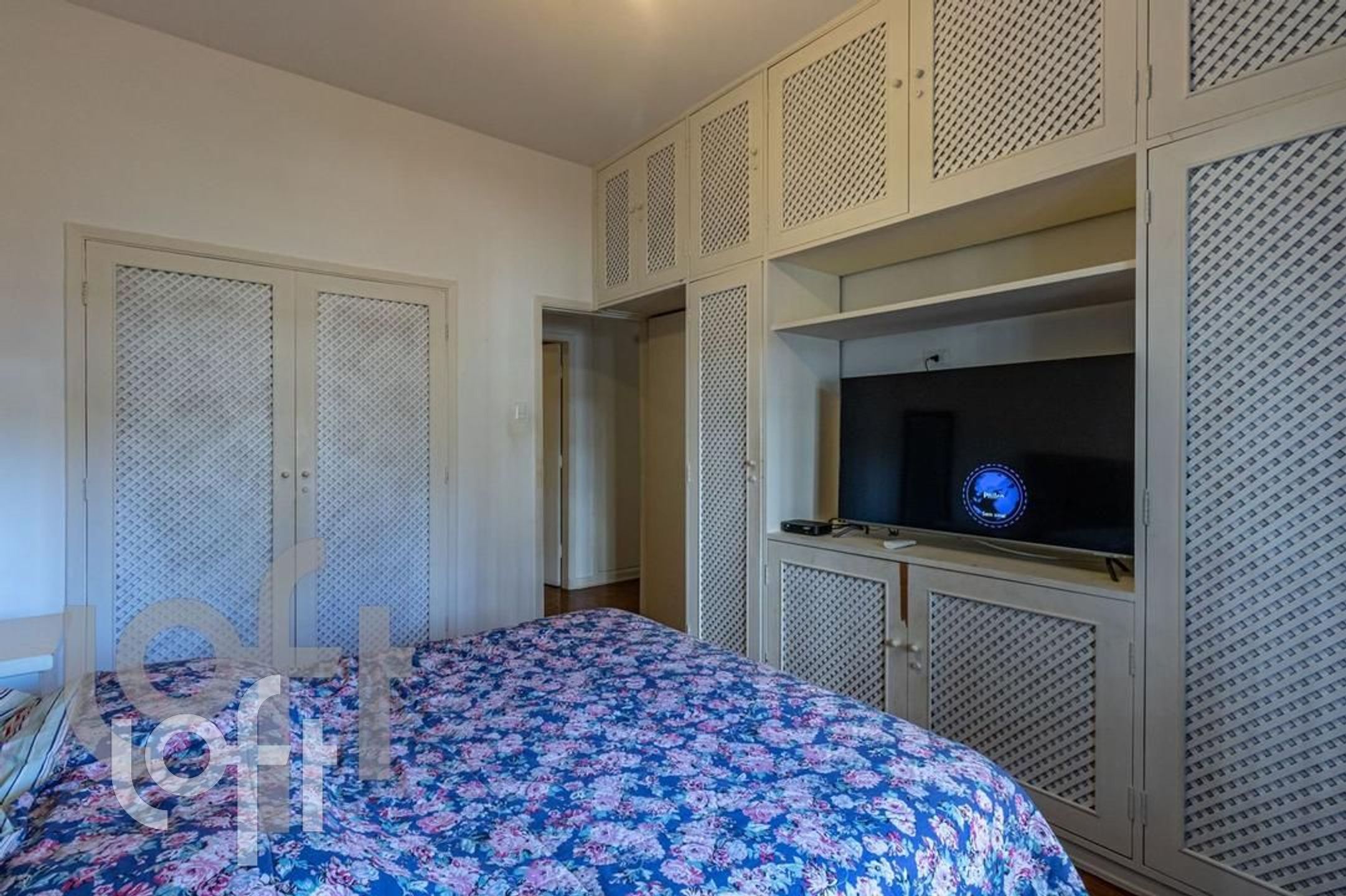 Apartamento à venda com 3 quartos, 159m² - Foto 7