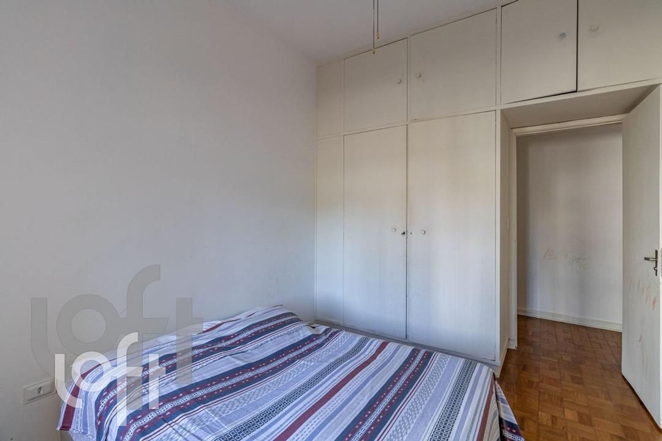 Apartamento à venda com 3 quartos, 159m² - Foto 12