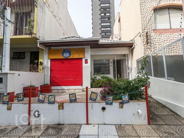 Casa com 124m², 3 dormitórios, 1 vaga, Petrópolis em Porto Alegre