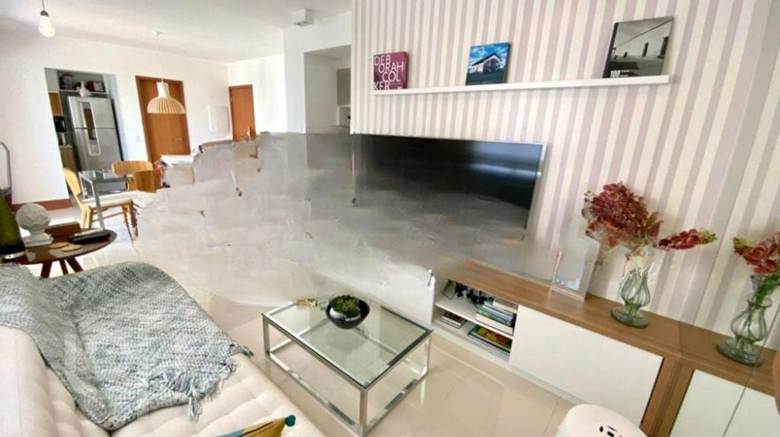 Apartamento à venda com 3 quartos, 148m² - Foto 1