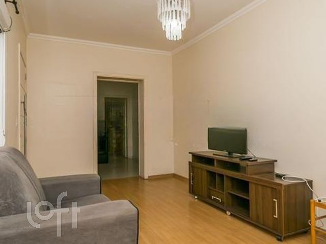 Casa com 116m², 2 dormitórios, 1 suíte, 3 vagas, Vila Ipiranga em Porto Alegre