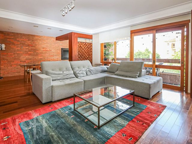 Apartamento com 145m², 3 dormitórios, 2 suítes, 2 vagas, Chácara das Pedras em Porto Alegre