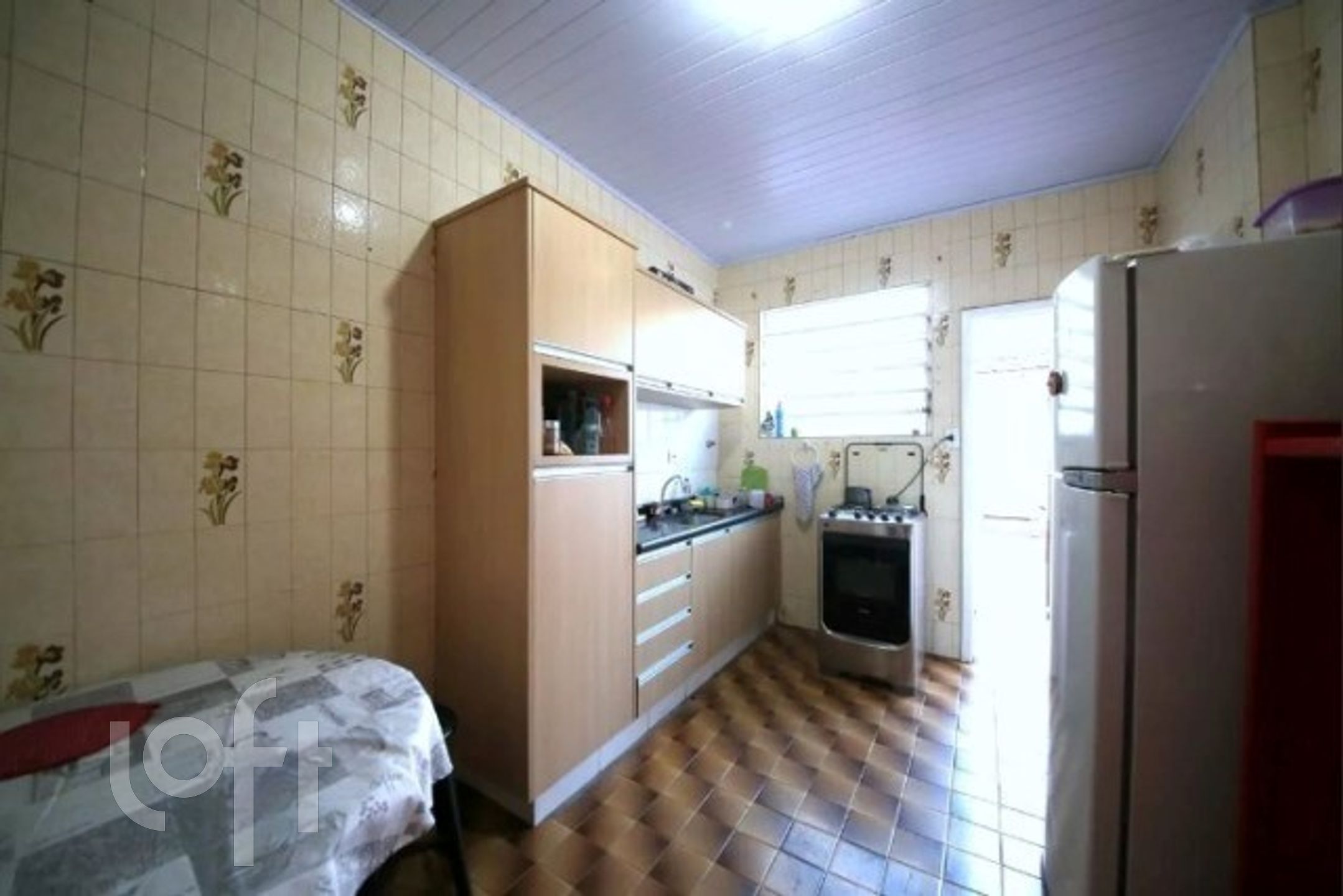 Casa à venda com 2 quartos, 90m² - Foto 4