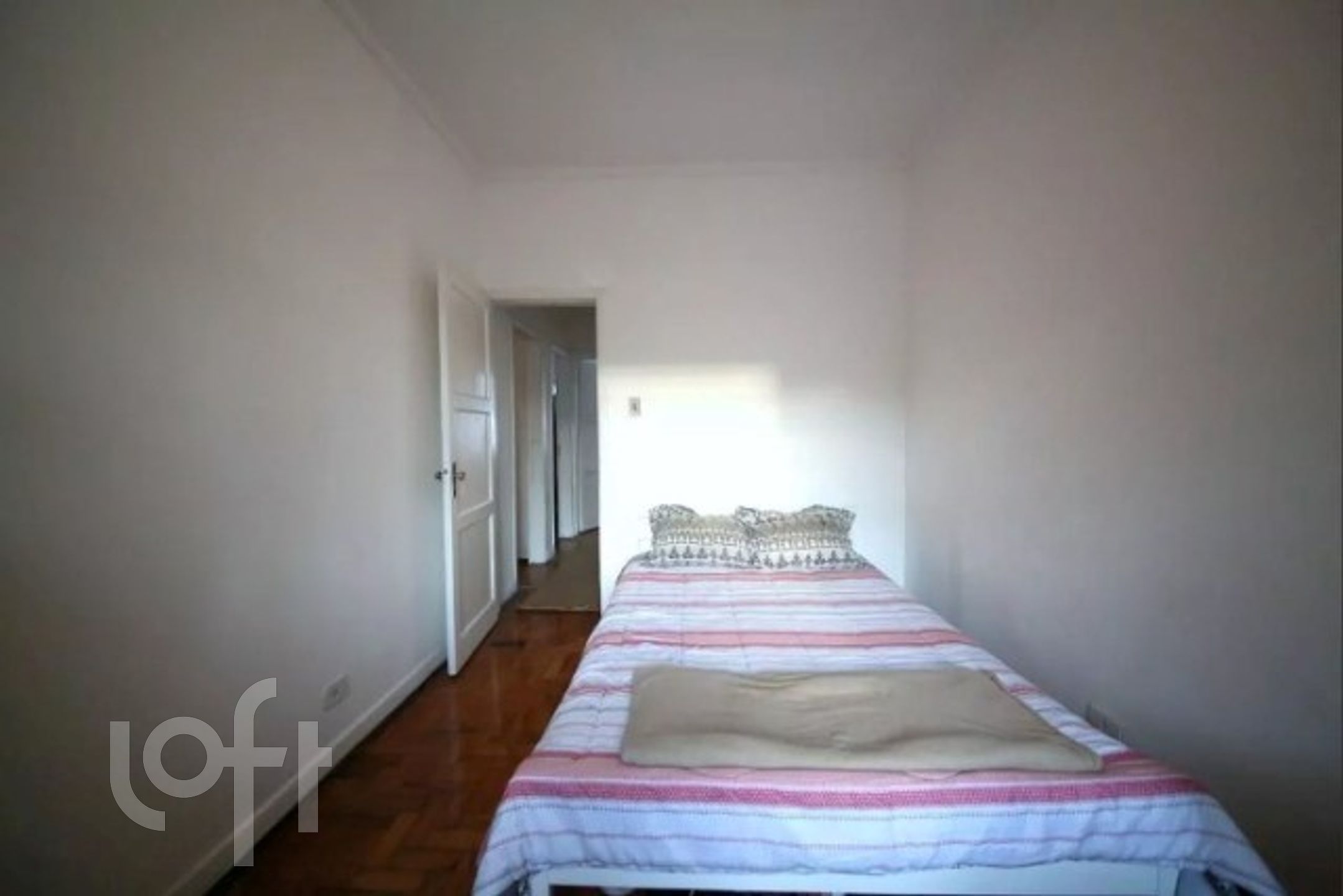 Casa à venda com 2 quartos, 90m² - Foto 6