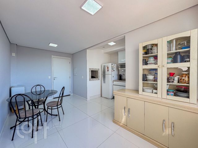 Apartamento com 56m², 2 dormitórios, 1 suíte, 1 vaga, Cristo Redentor em Porto Alegre