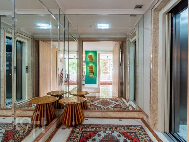 Apartamento com 270m², 4 dormitórios, 4 suítes, 4 vagas, Bela Vista em Porto Alegre