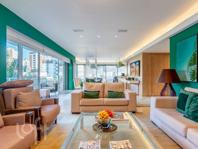 Apartamento com 270m², 4 dormitórios, 4 suítes, 4 vagas, Bela Vista em Porto Alegre