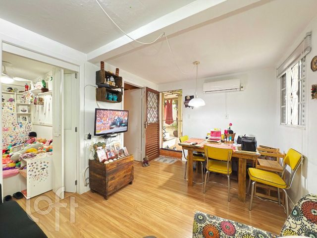 Casa com 282m², 3 dormitórios, 2 suítes, 2 vagas, Cristo Redentor em Porto Alegre