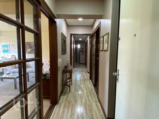 Apartamento com 380m², 4 dormitórios, 1 suíte, 2 vagas, Menino Deus em Porto Alegre