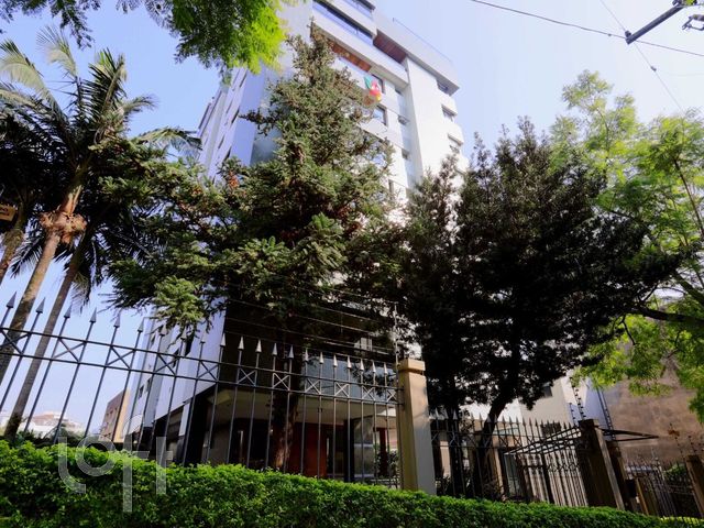 Apartamento com 98m², 2 dormitórios, 2 suítes, 1 vaga, Moinhos de Vento em Porto Alegre