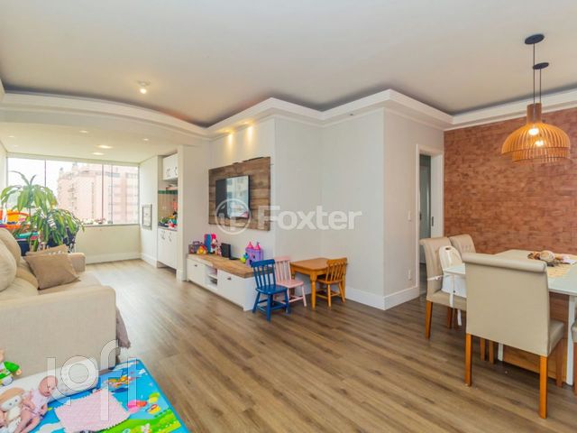 Apartamento com 112m², 3 dormitórios, 1 suíte, 2 vagas, Chácara das Pedras em Porto Alegre