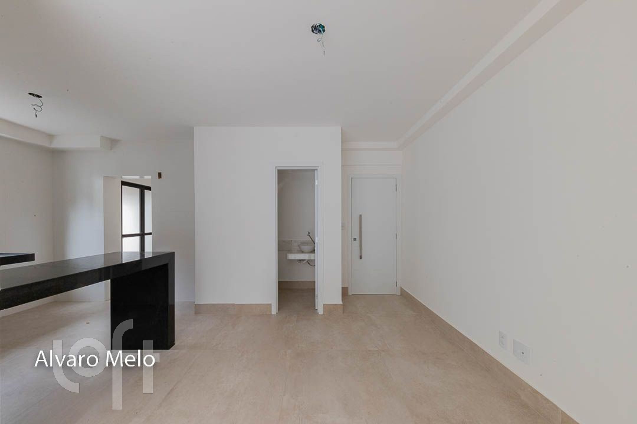 Apartamento à venda com 3 quartos, 155m² - Foto 1